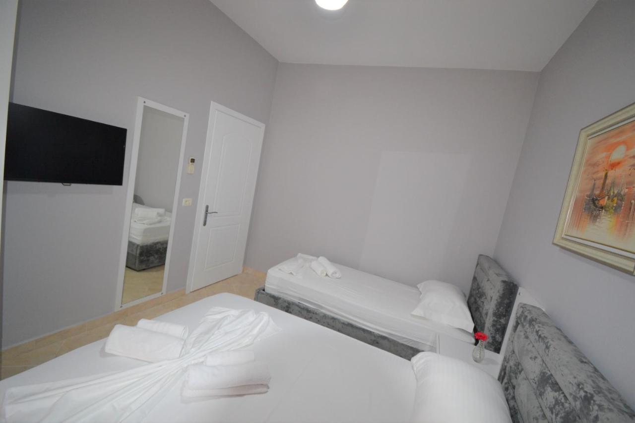 Little Cozy Apartment 1 Sarande Exterior photo